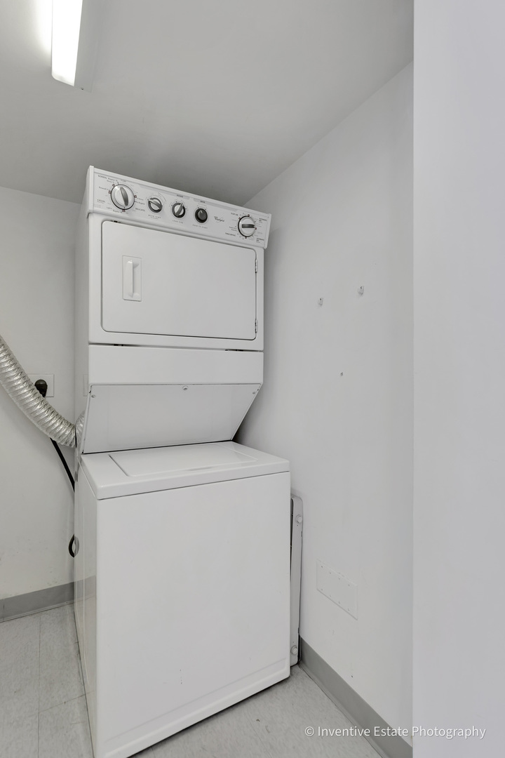 565 West Quincy Street Chicago IL 60661