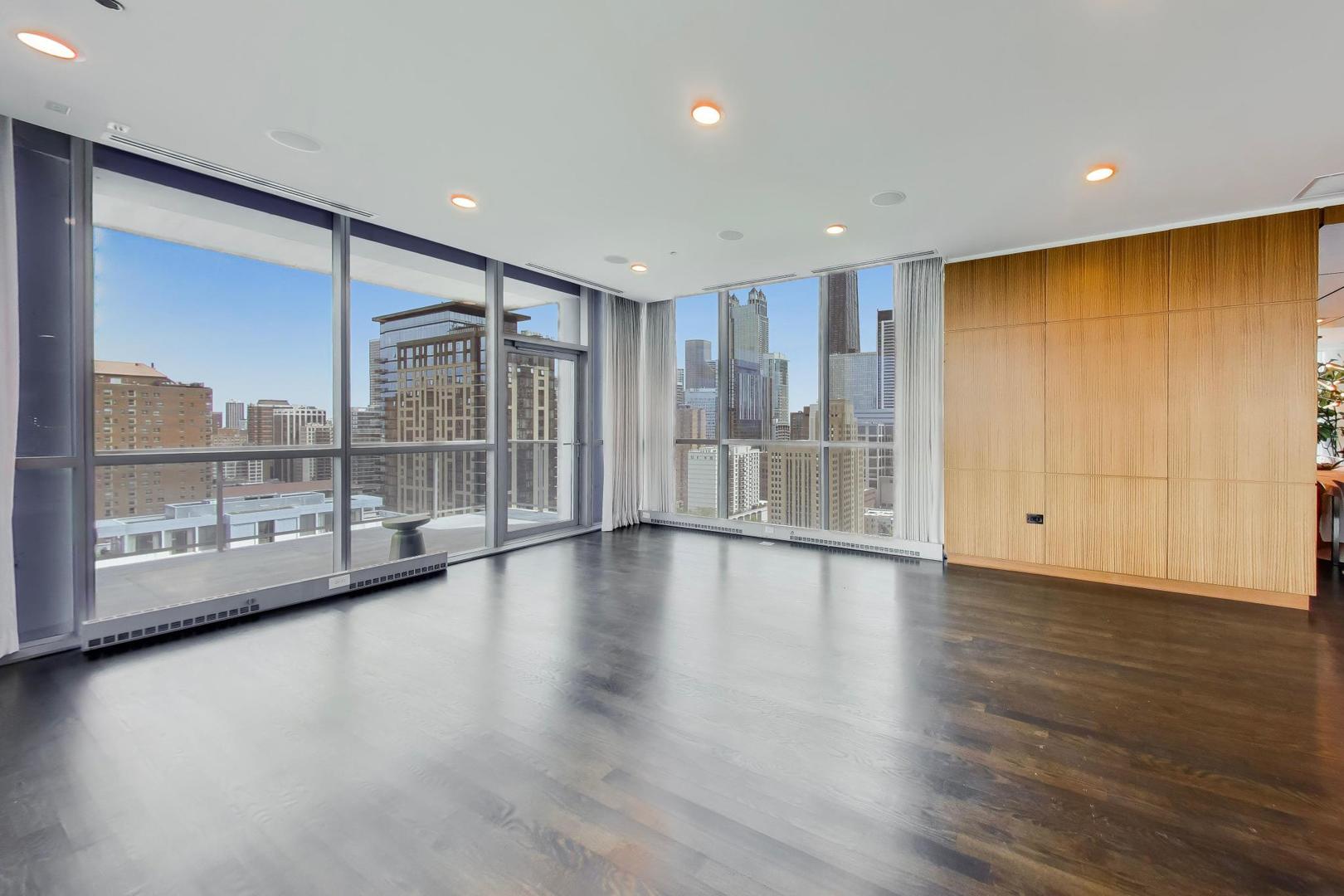 110 West Superior Street Chicago IL 60654
