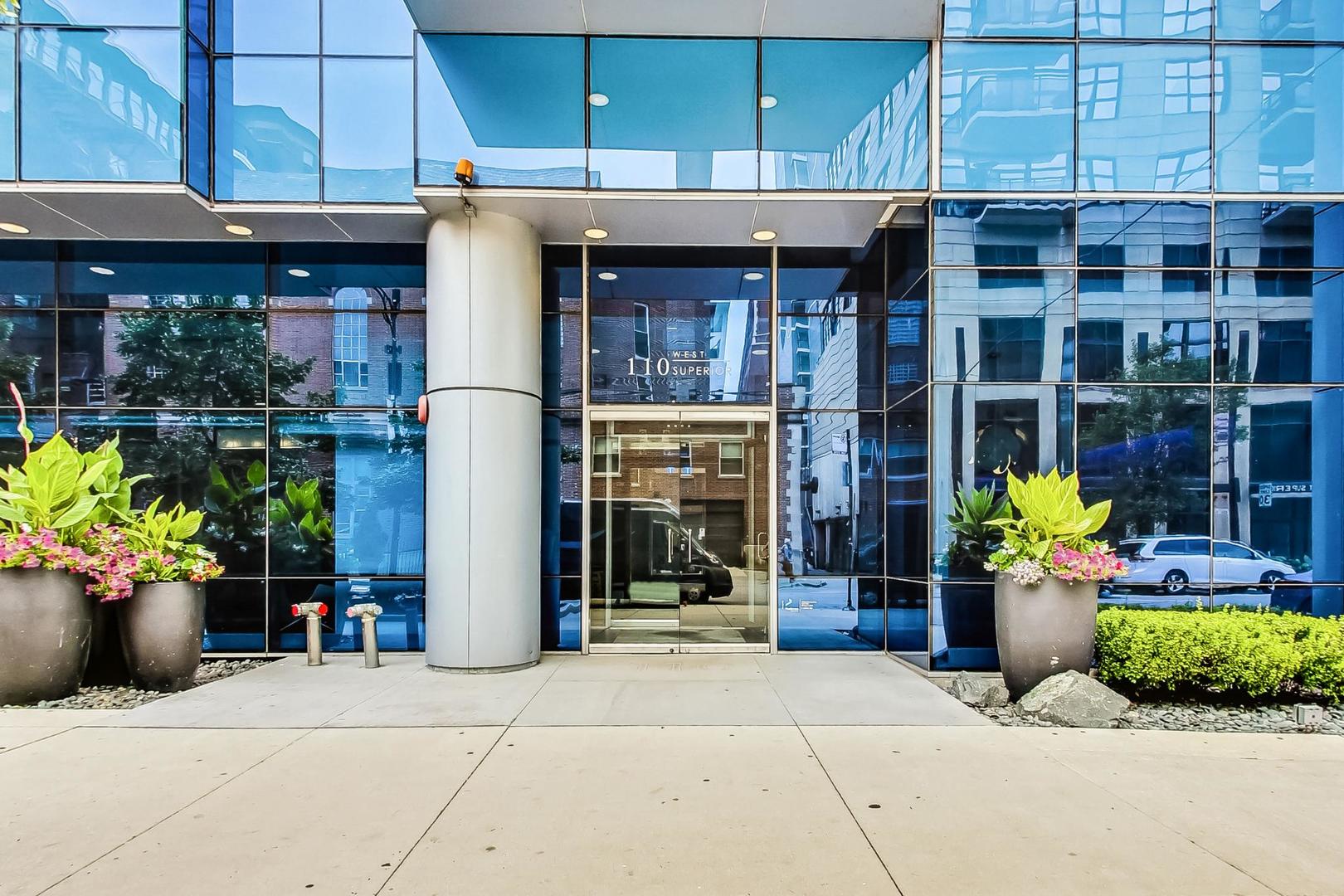 110 West Superior Street Chicago IL 60654