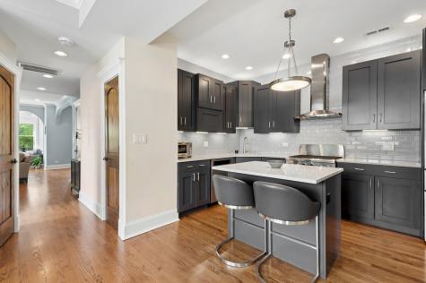 1328 West Bryn Mawr Avenue Chicago IL 60660