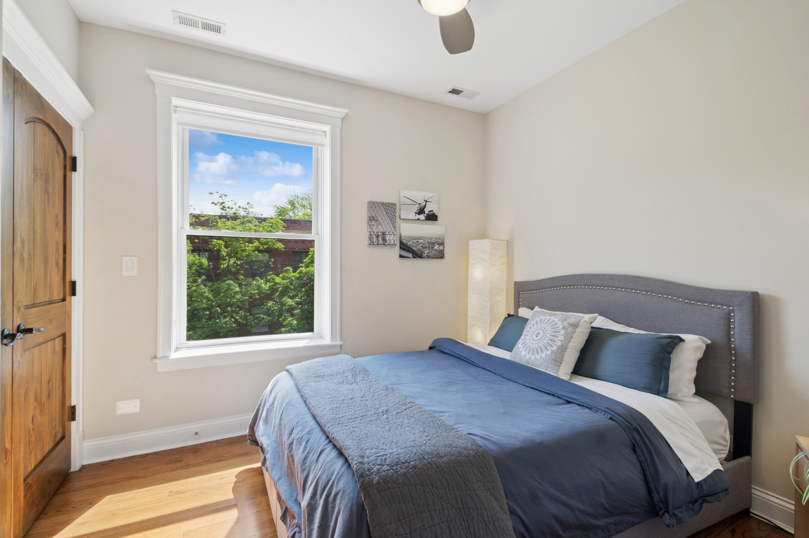 1328 West Bryn Mawr Avenue Chicago IL 60660