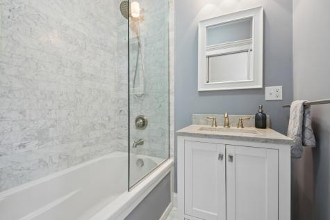 1328 West Bryn Mawr Avenue Chicago IL 60660