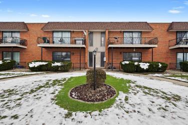 629 North Carroll Parkway Glenwood IL 60425