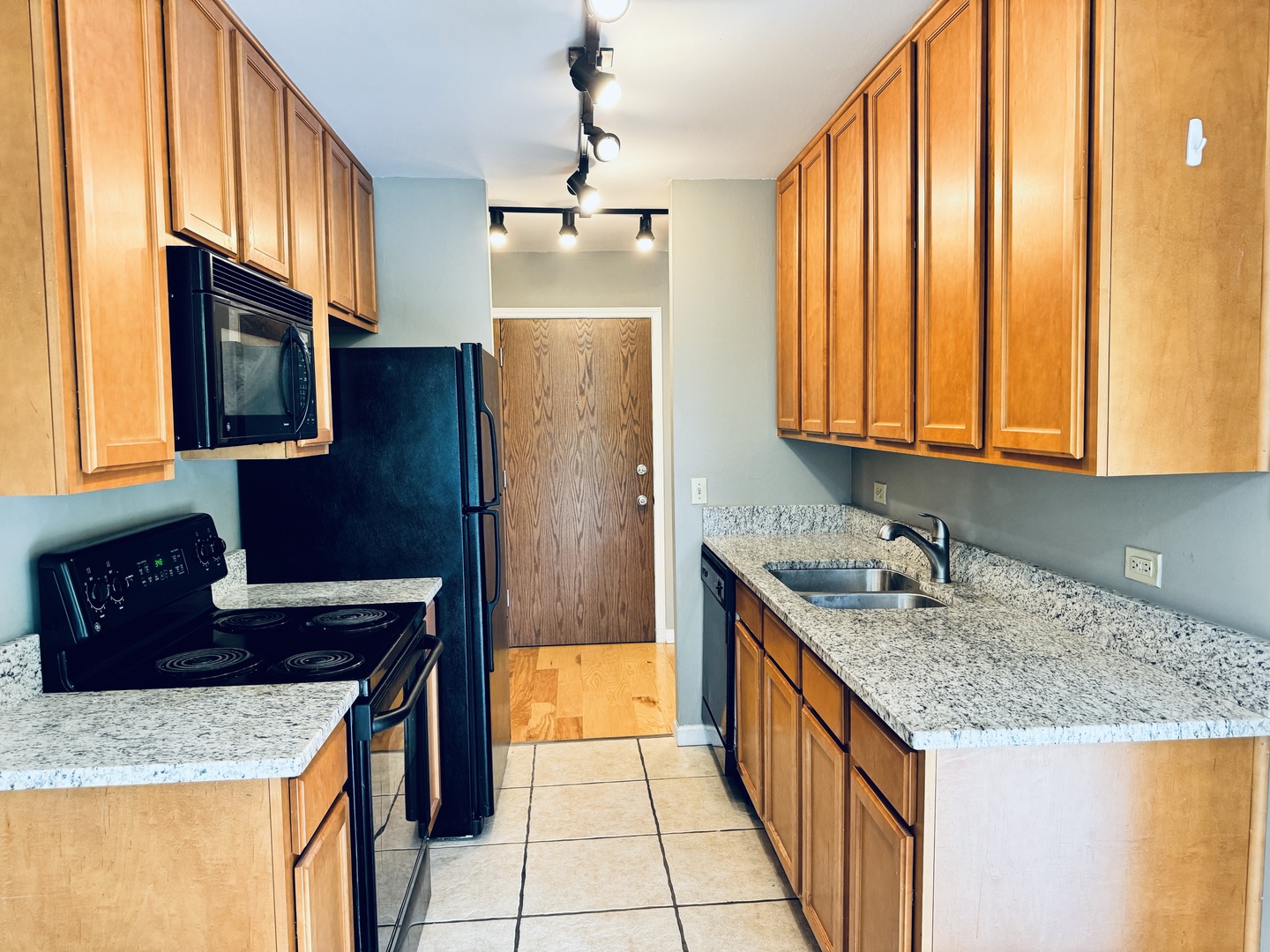 5900 Oakwood Drive Lisle IL 60532