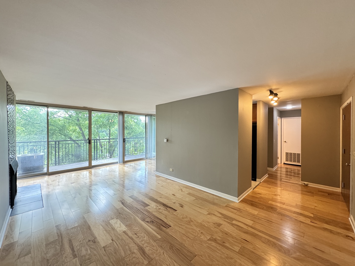 5900 Oakwood Drive Lisle IL 60532