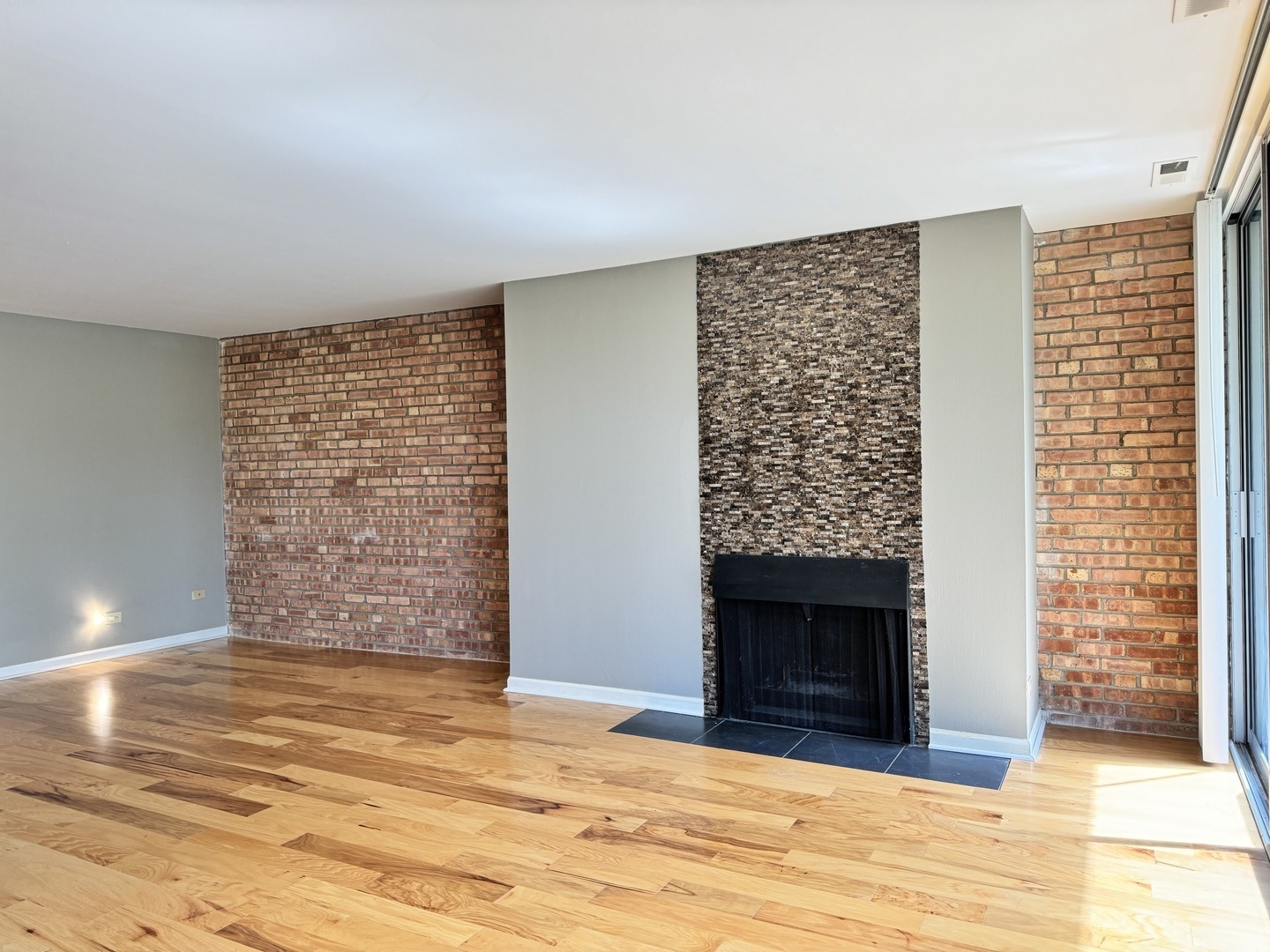 5900 Oakwood Drive Lisle IL 60532