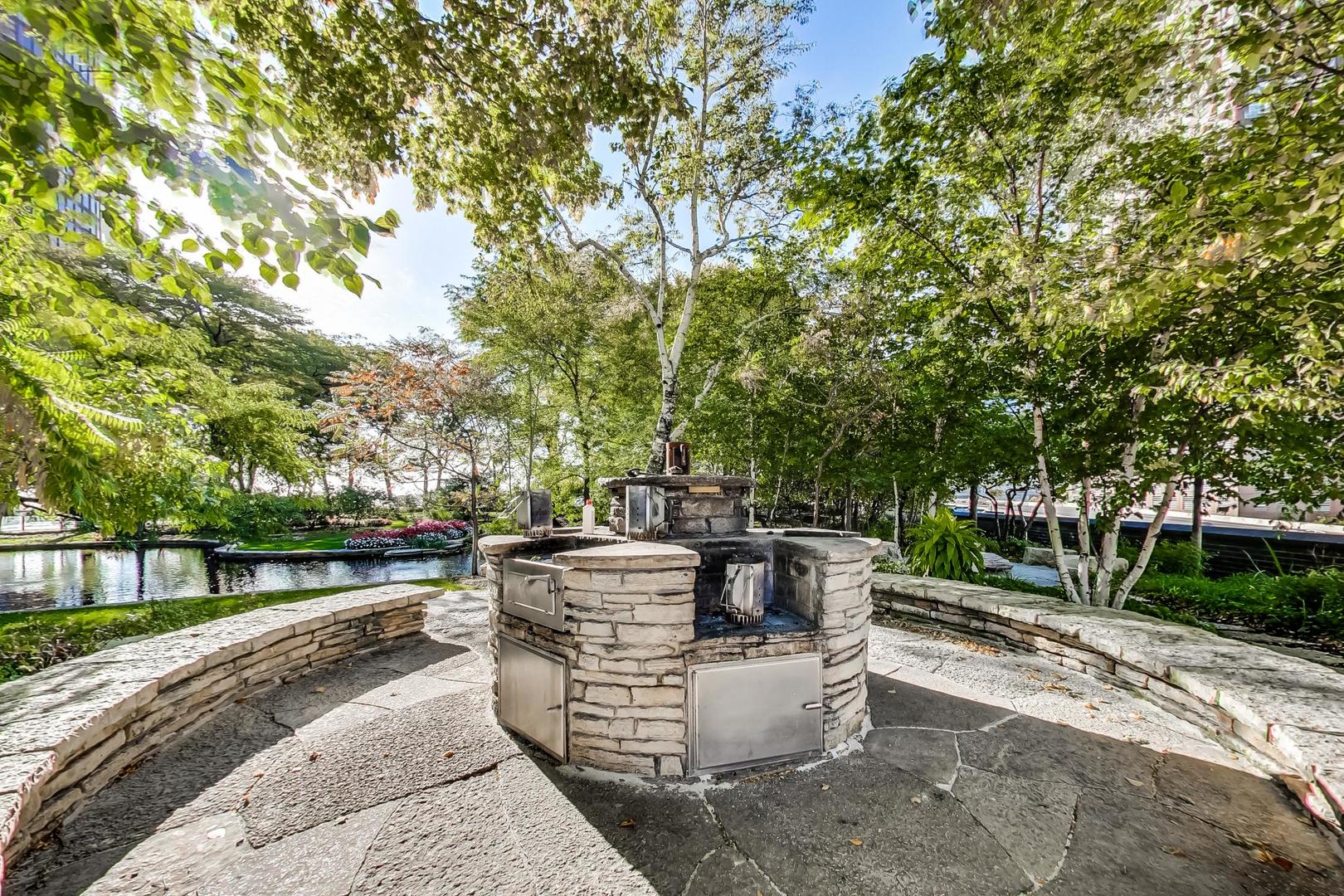 505 North Lake Shore Drive Chicago IL 60611