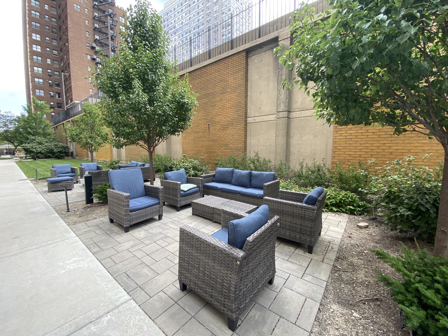 3950 North Lake Shore Drive Chicago IL 60613