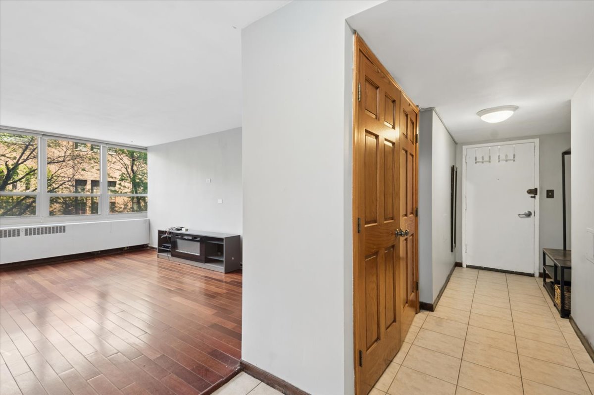 3950 North Lake Shore Drive Chicago IL 60613