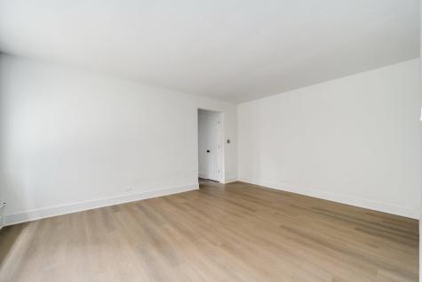 5516 West Higgins Avenue Chicago IL 60630