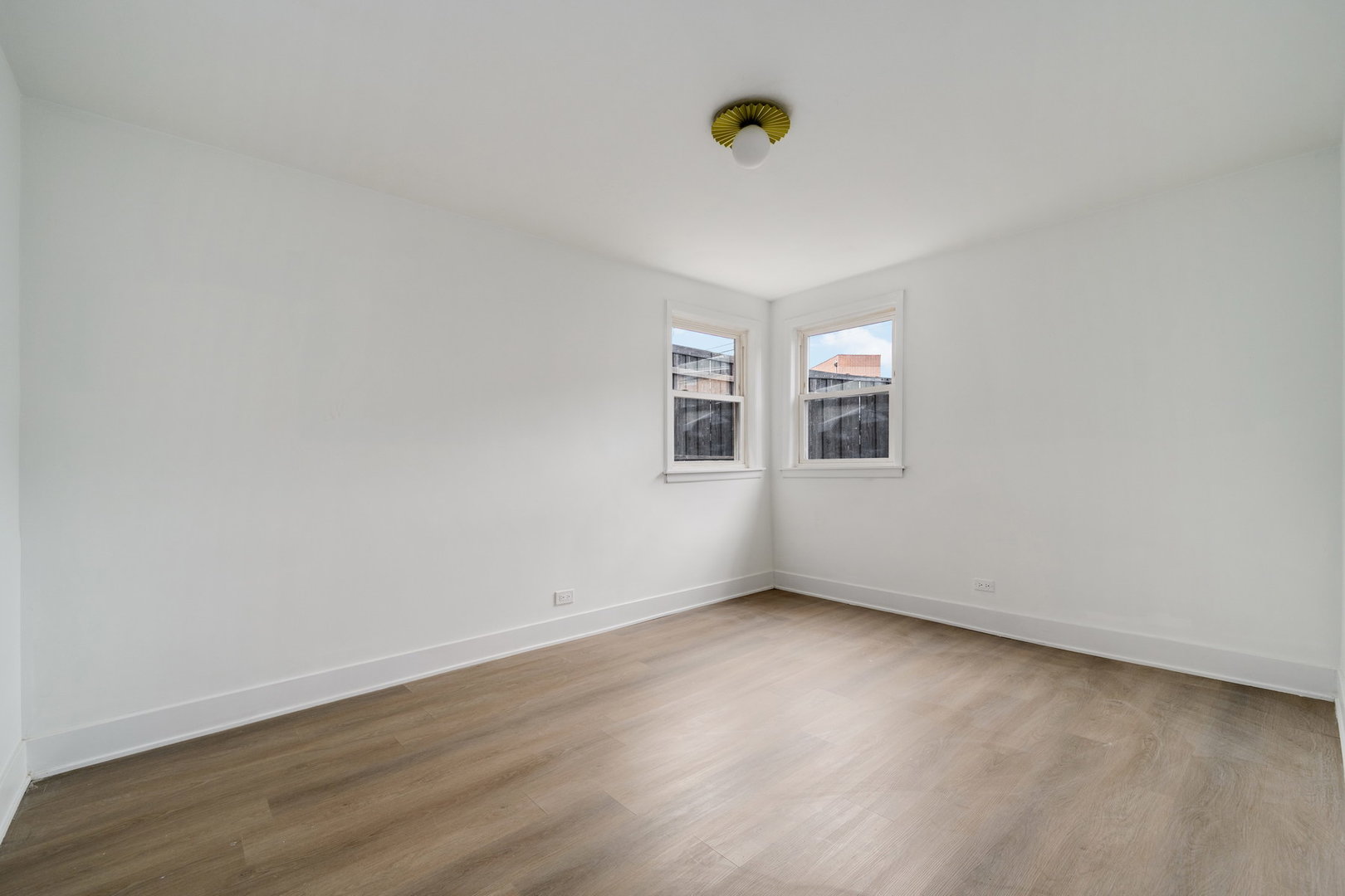 5516 West Higgins Avenue Chicago IL 60630
