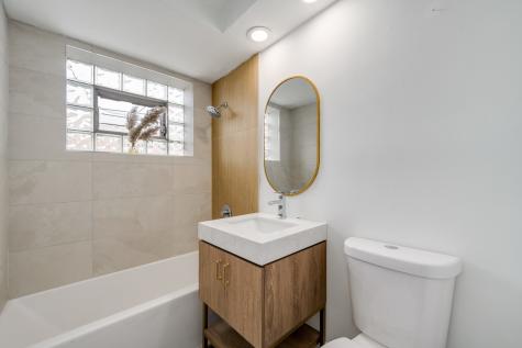 5516 West Higgins Avenue Chicago IL 60630