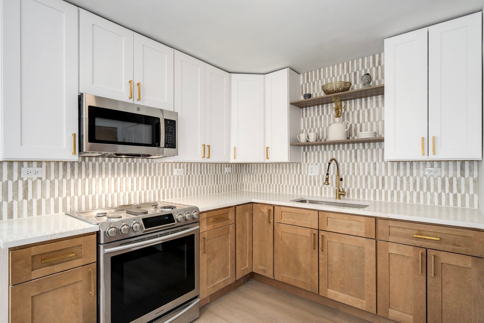 5516 West Higgins Avenue Chicago IL 60630