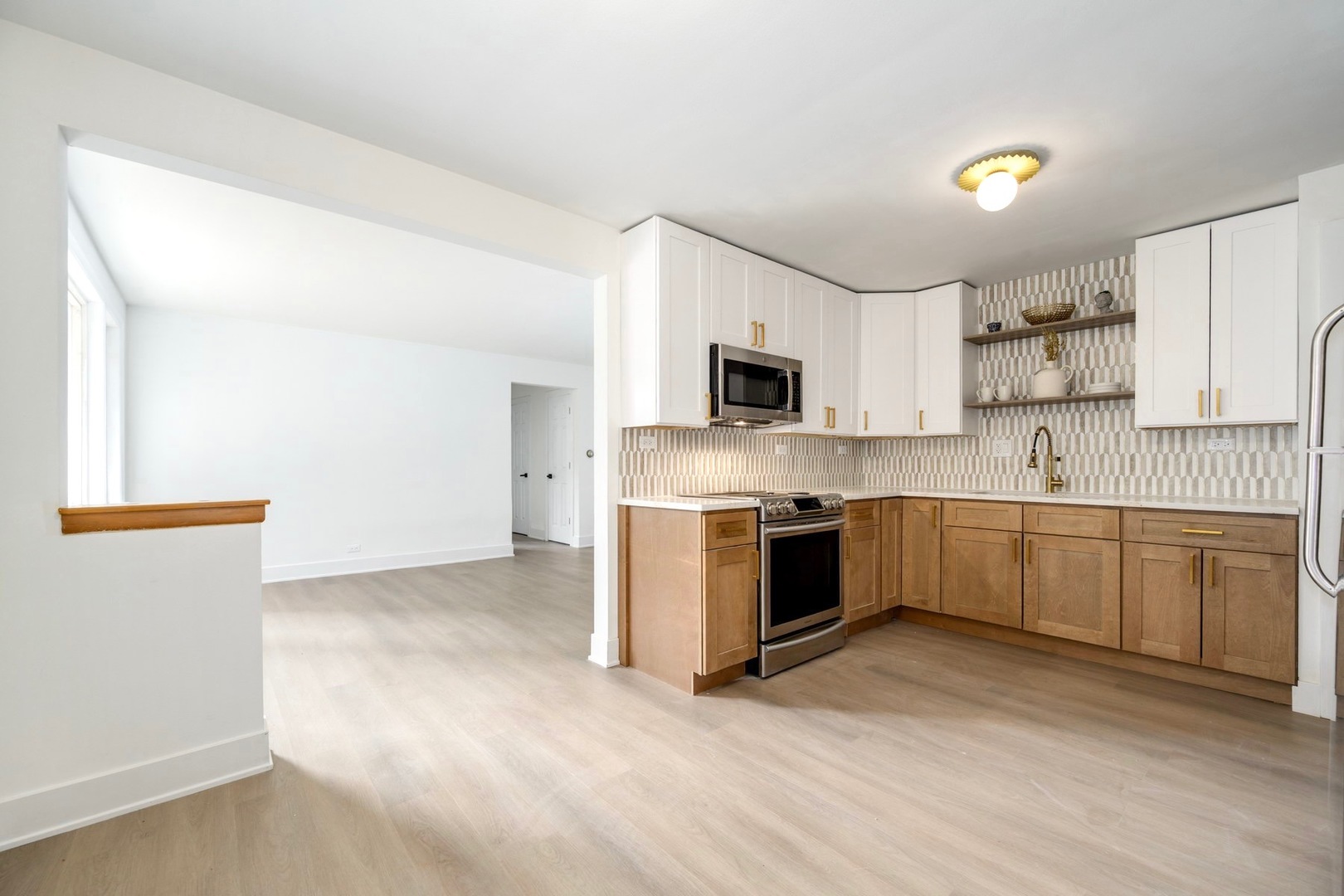 5516 West Higgins Avenue Chicago IL 60630