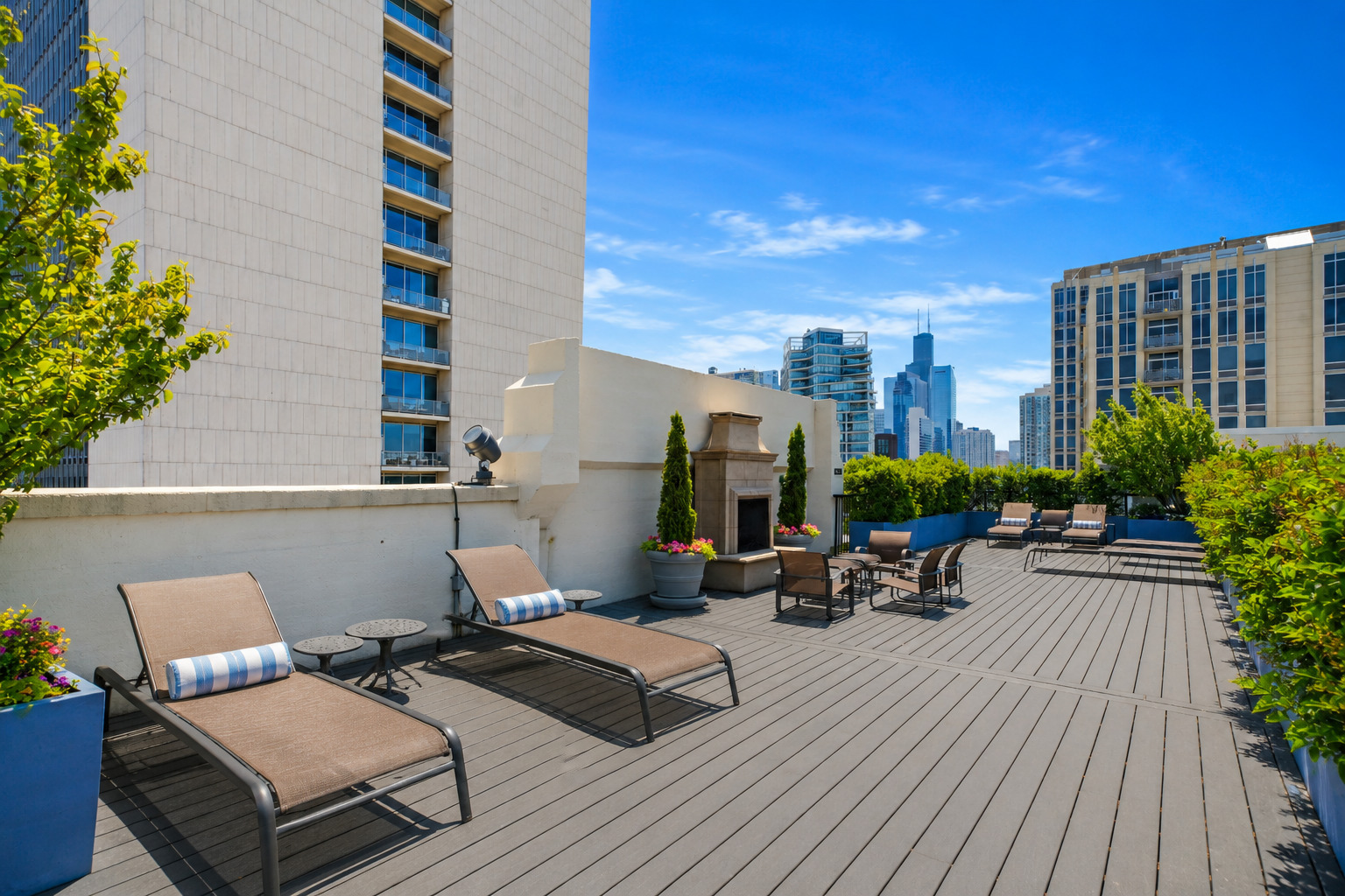 758 North Larrabee Street Chicago IL 60654