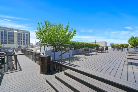 758 North Larrabee Street Chicago IL 60654