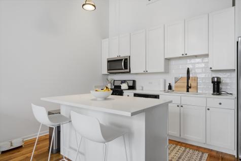758 North Larrabee Street Chicago IL 60654