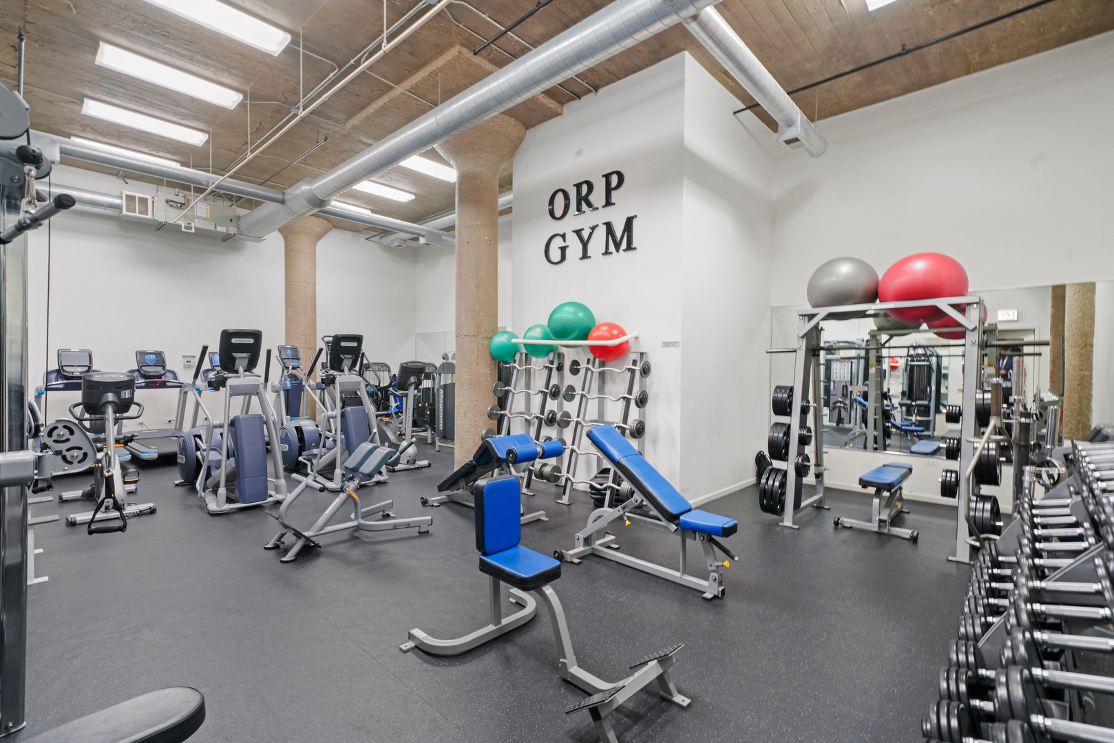 758 North Larrabee Street Chicago IL 60654