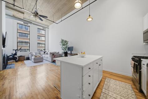758 North Larrabee Street Chicago IL 60654