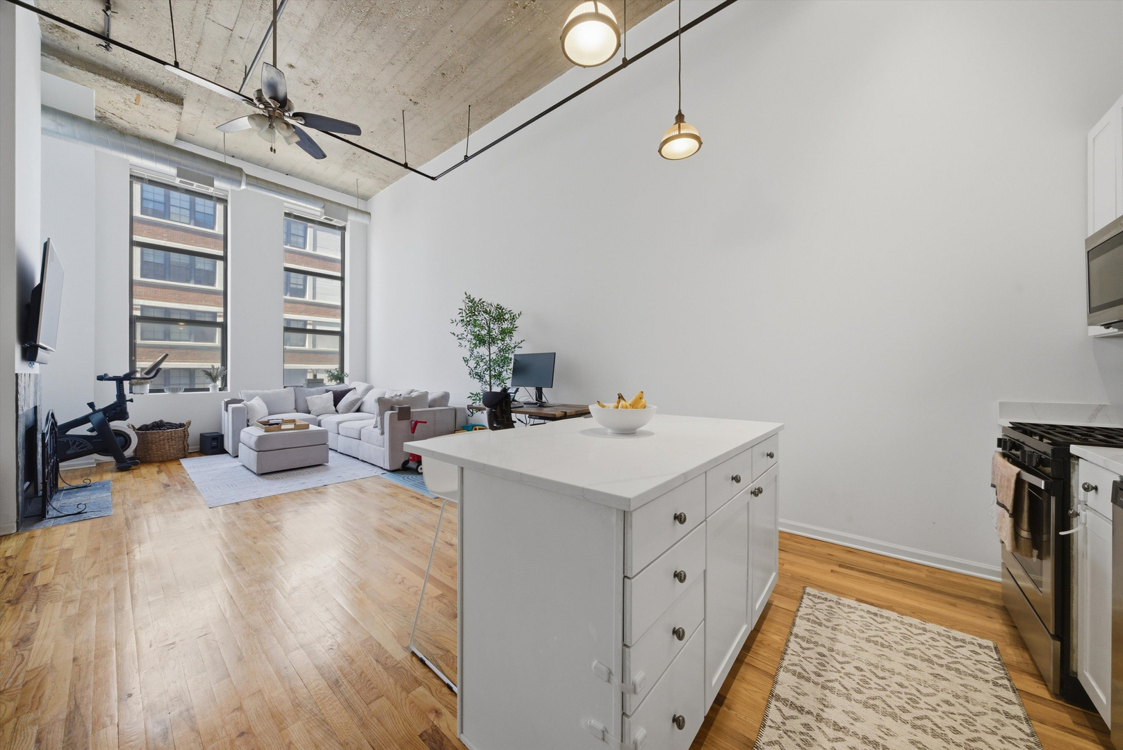 758 North Larrabee Street Chicago IL 60654