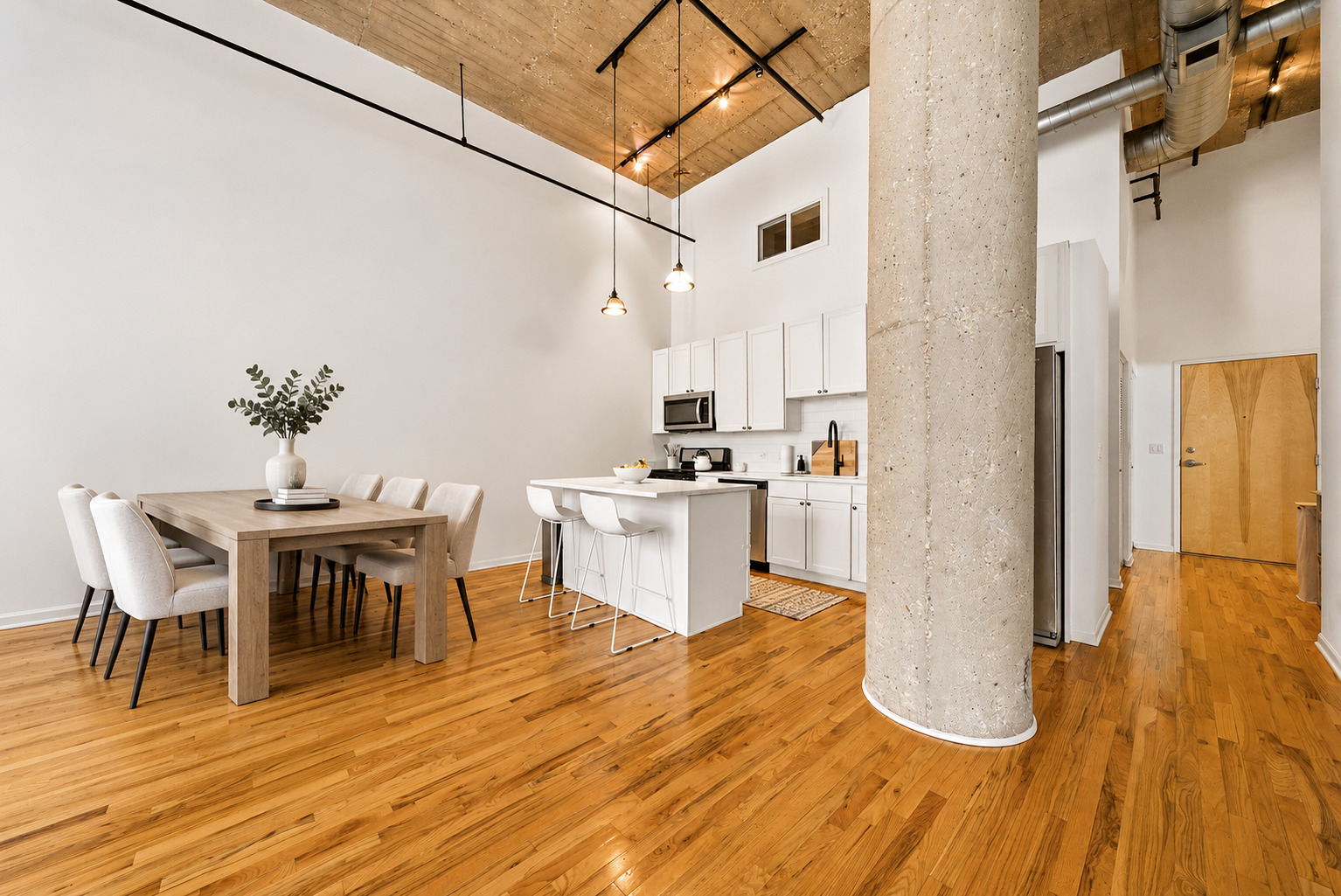 758 North Larrabee Street Chicago IL 60654