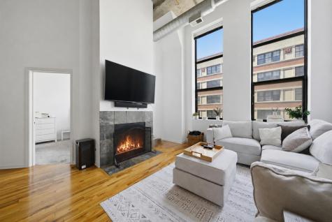 758 North Larrabee Street Chicago IL 60654