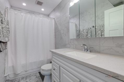 615 Tralee Court Schaumburg IL 60193