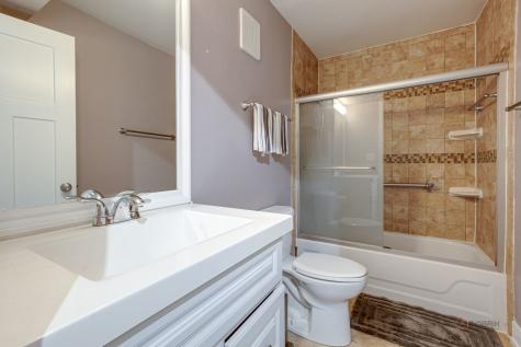 615 Tralee Court Schaumburg IL 60193