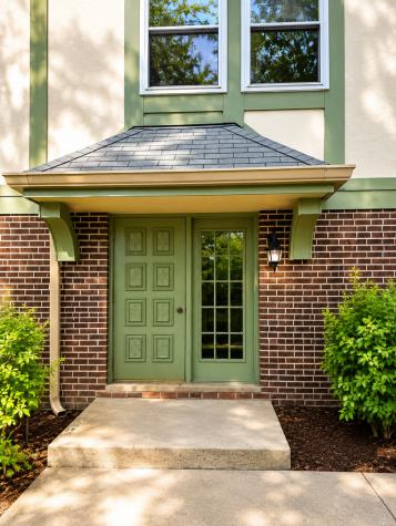 156 West Golf Road Libertyville IL 60048