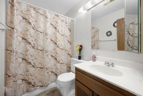 156 West Golf Road Libertyville IL 60048