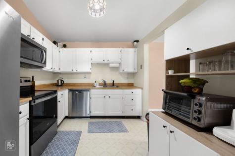 156 West Golf Road Libertyville IL 60048