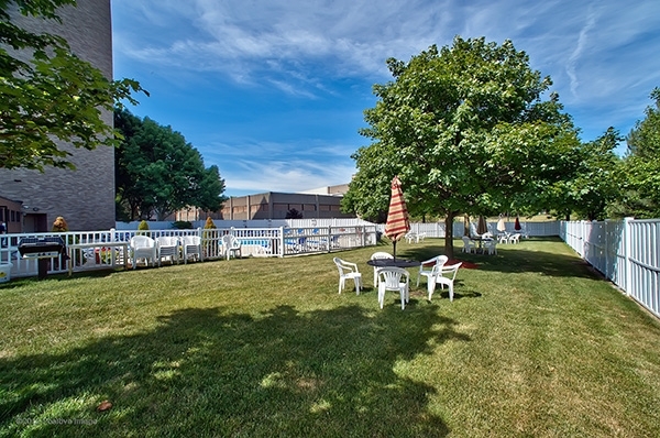6340 Americana Drive Willowbrook IL 60527