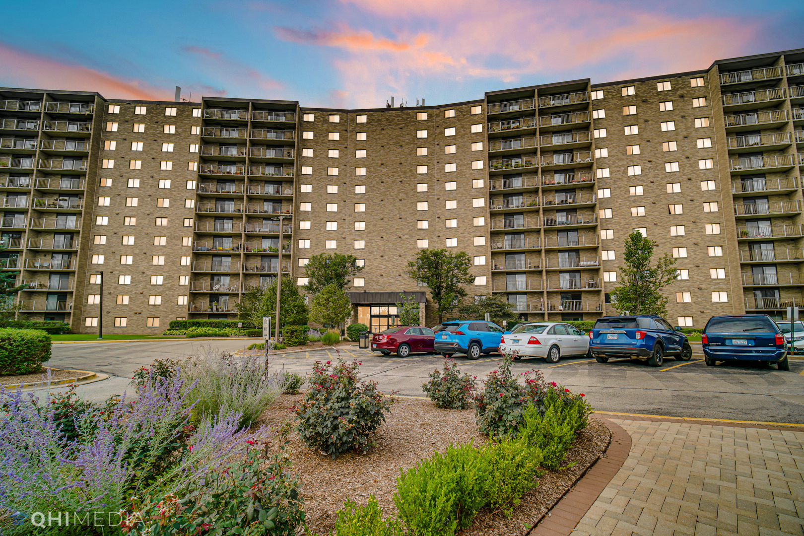 6340 Americana Drive Willowbrook IL 60527