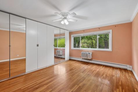 718 Dempster Street Mount Prospect IL 60056