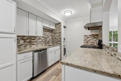 718 Dempster Street Mount Prospect IL 60056