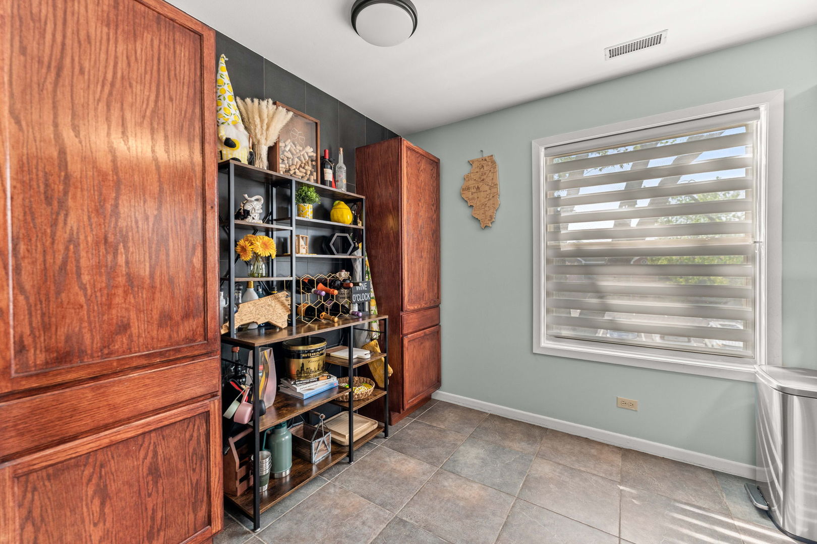 1332 Mcdowell Road Naperville IL 60563