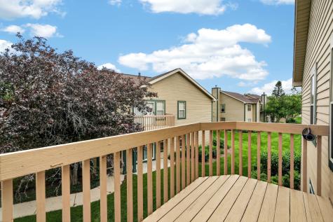 943 Ridgefield Lane Wheeling IL 60090