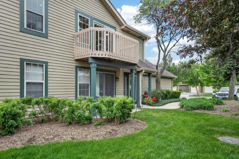 943 Ridgefield Lane Wheeling IL 60090