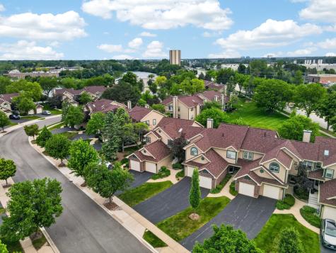 943 Ridgefield Lane Wheeling IL 60090