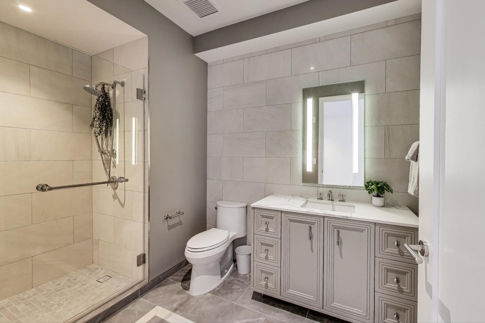 435 North Michigan Avenue Chicago IL 60611