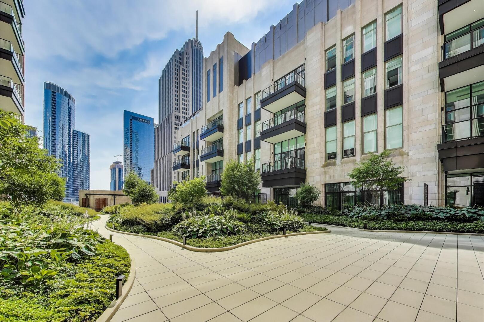 435 North Michigan Avenue Chicago IL 60611
