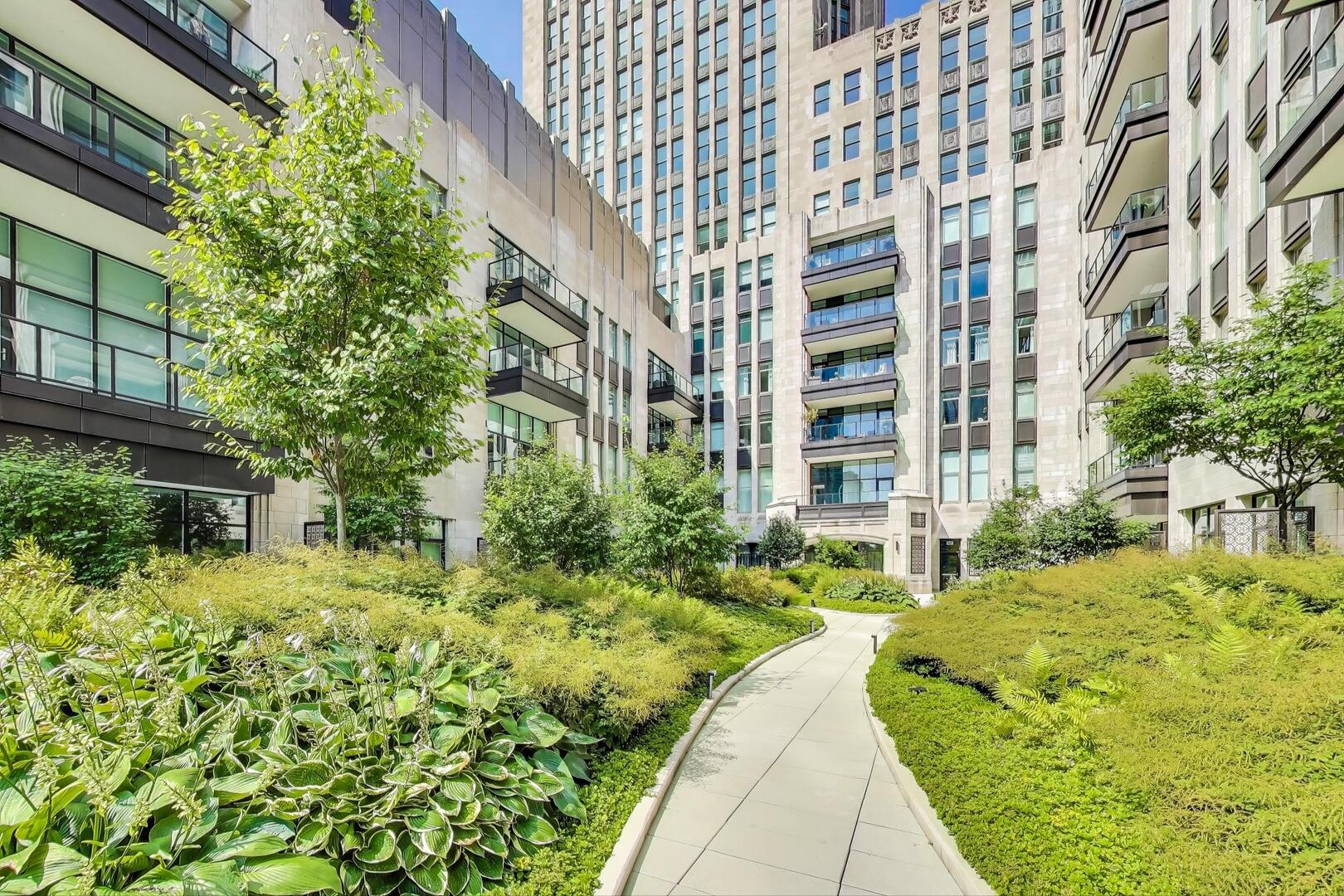 435 North Michigan Avenue Chicago IL 60611