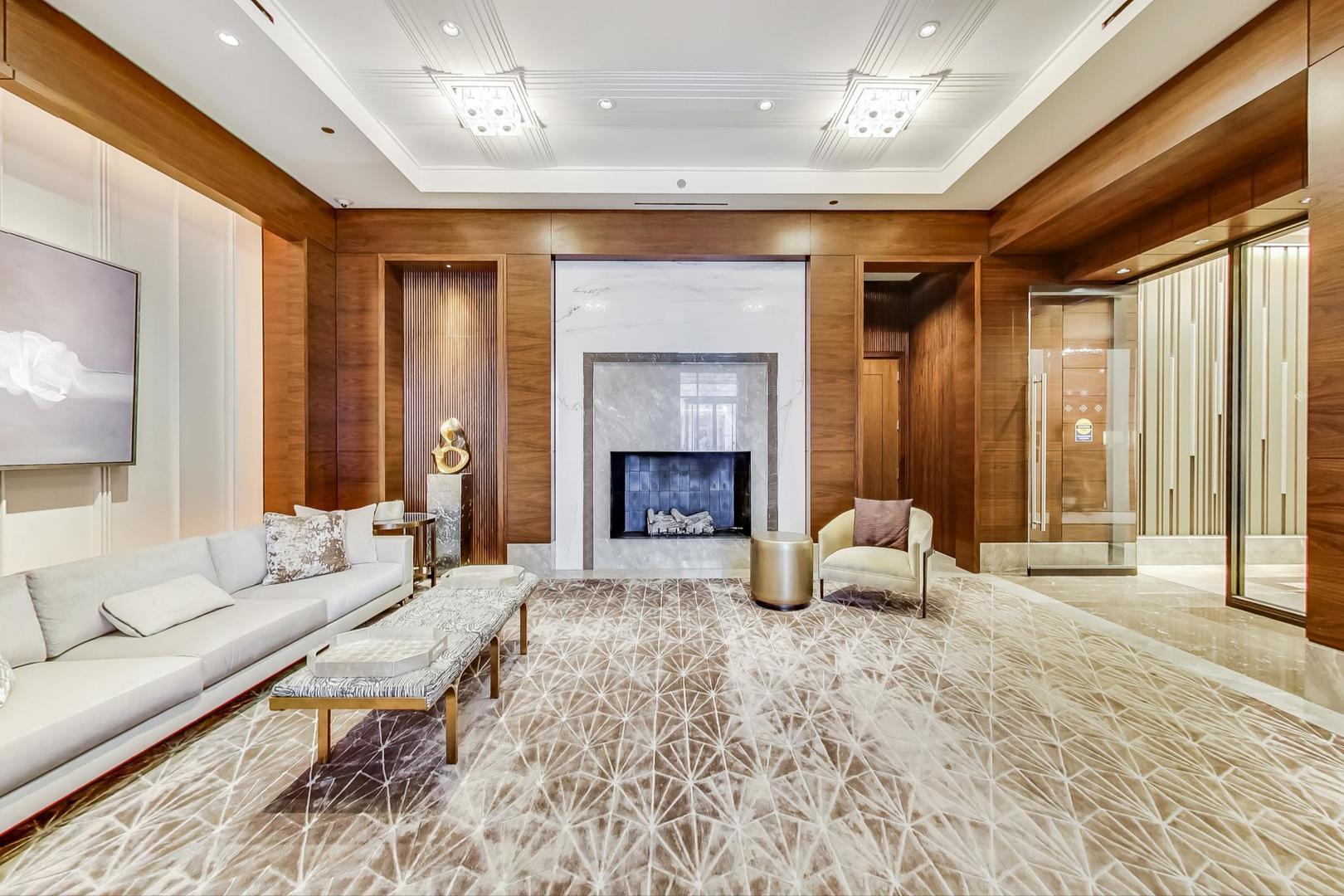 435 North Michigan Avenue Chicago IL 60611