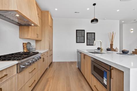 1347 West Grand Avenue Chicago IL 60642