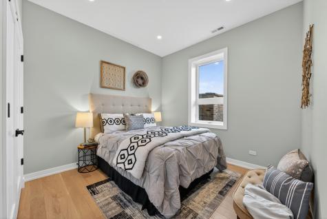 1347 West Grand Avenue Chicago IL 60642