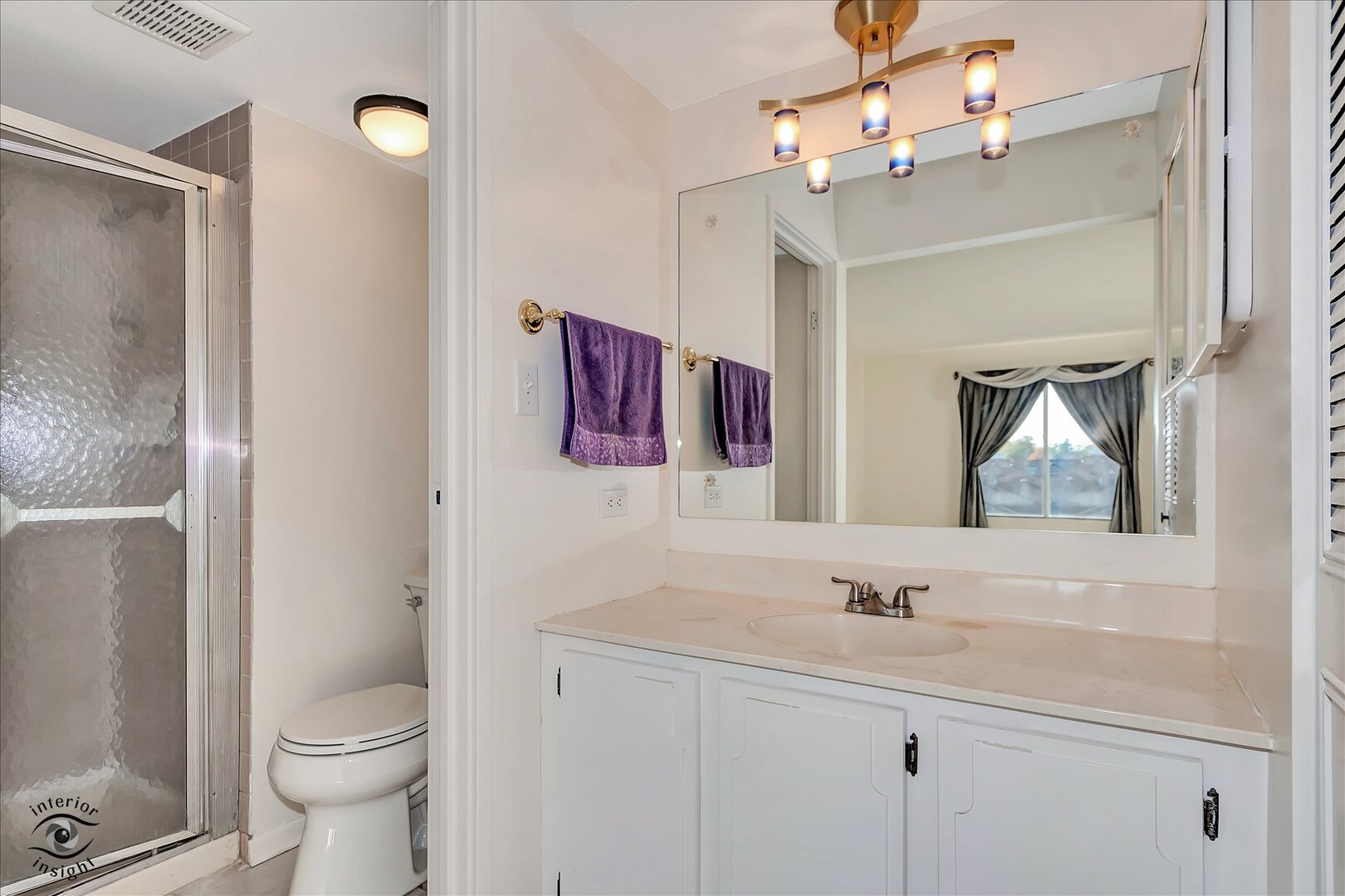 1327 Cass Lane E Westmont IL 60559
