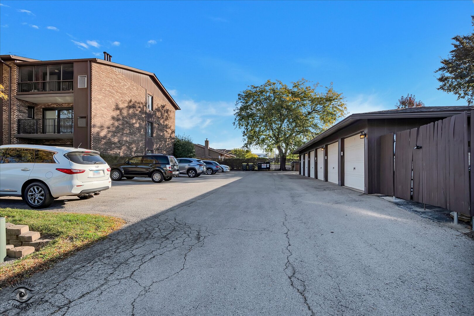 1327 Cass Lane E Westmont IL 60559