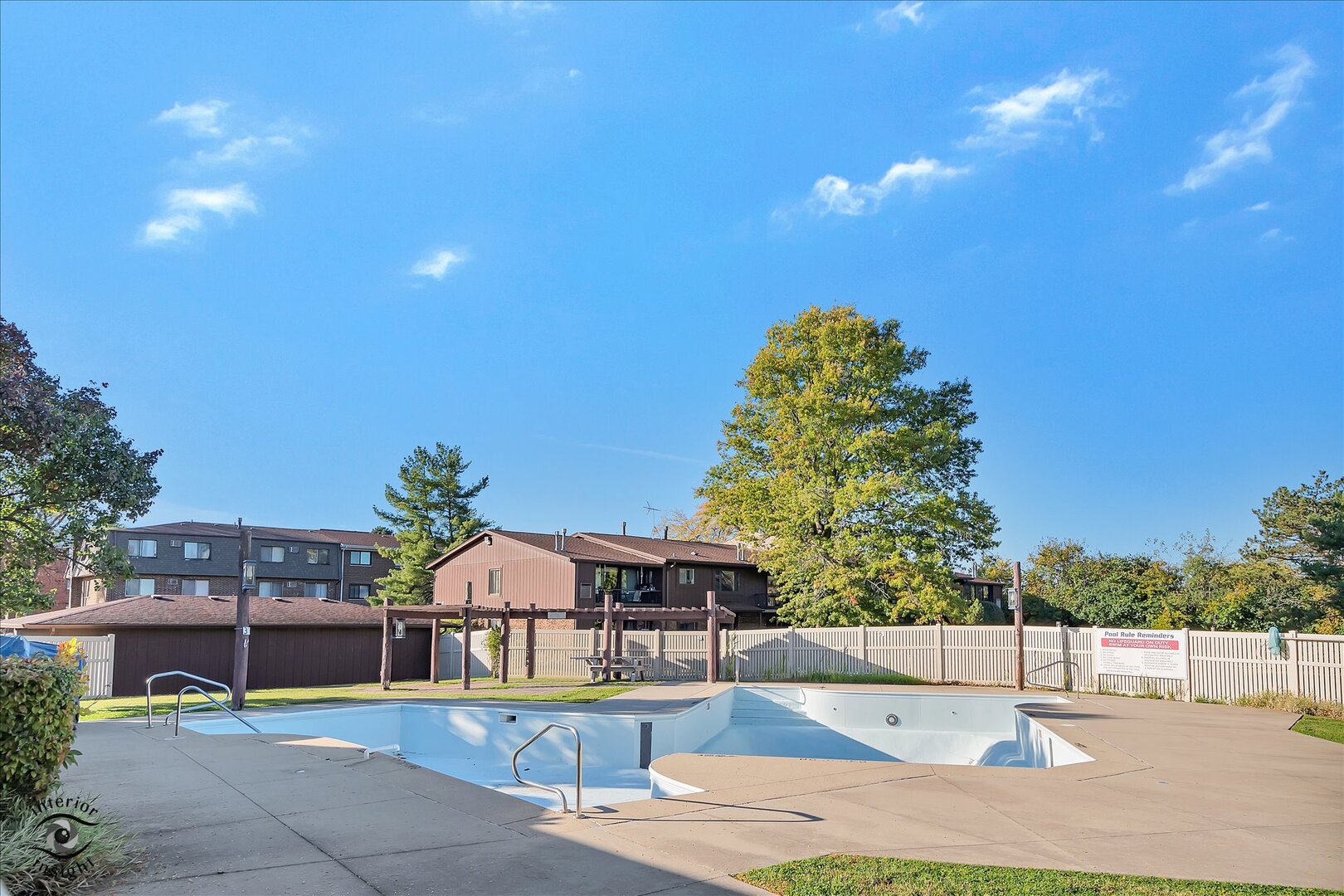1327 Cass Lane E Westmont IL 60559
