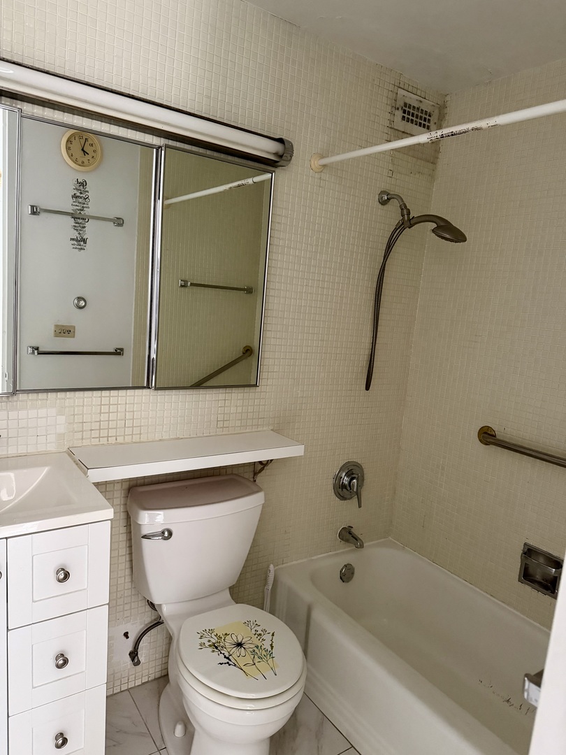 4800 South Chicago Beach Drive Chicago IL 60615