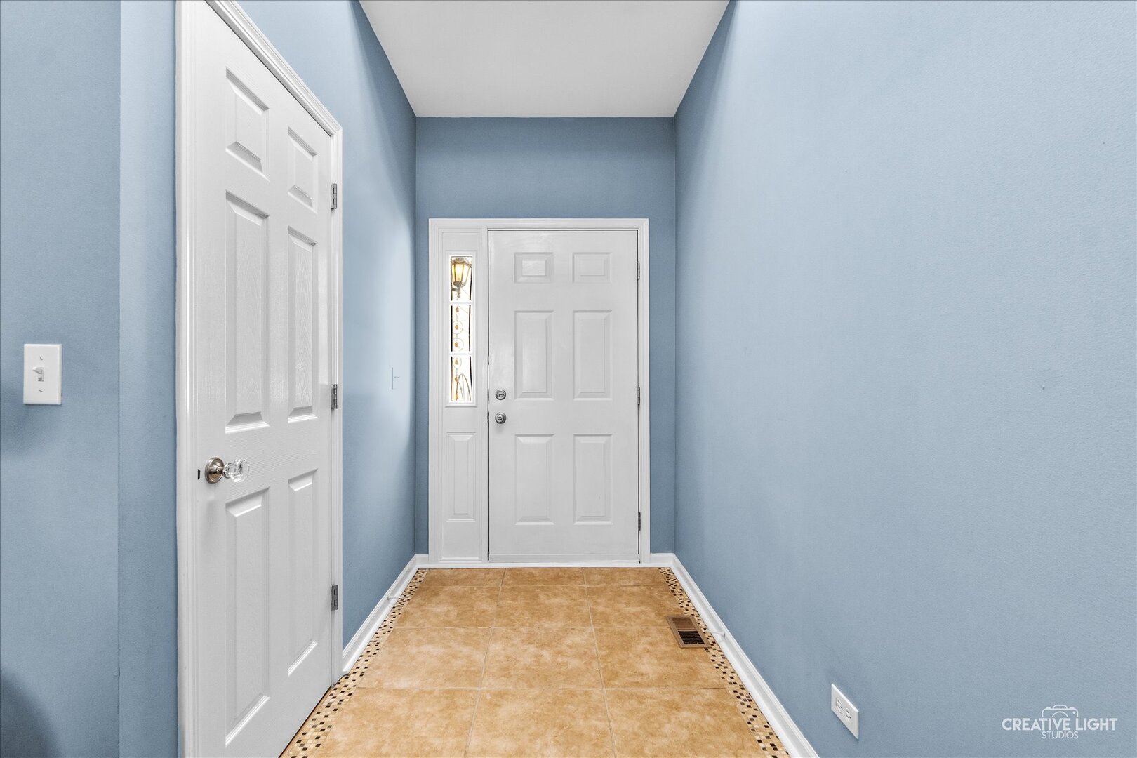 457 Jamestown Court Aurora IL 60502